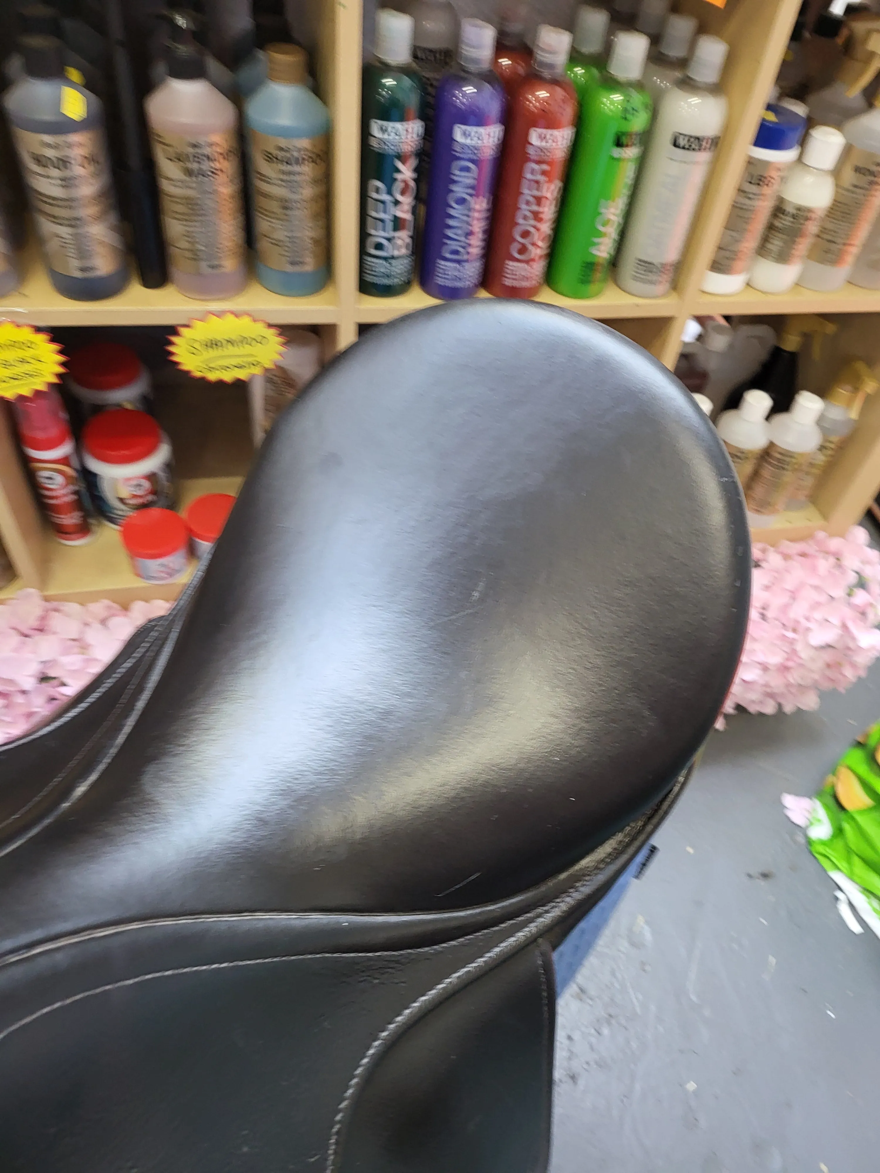 18" Lemetex Futura Gp saddle med gullet