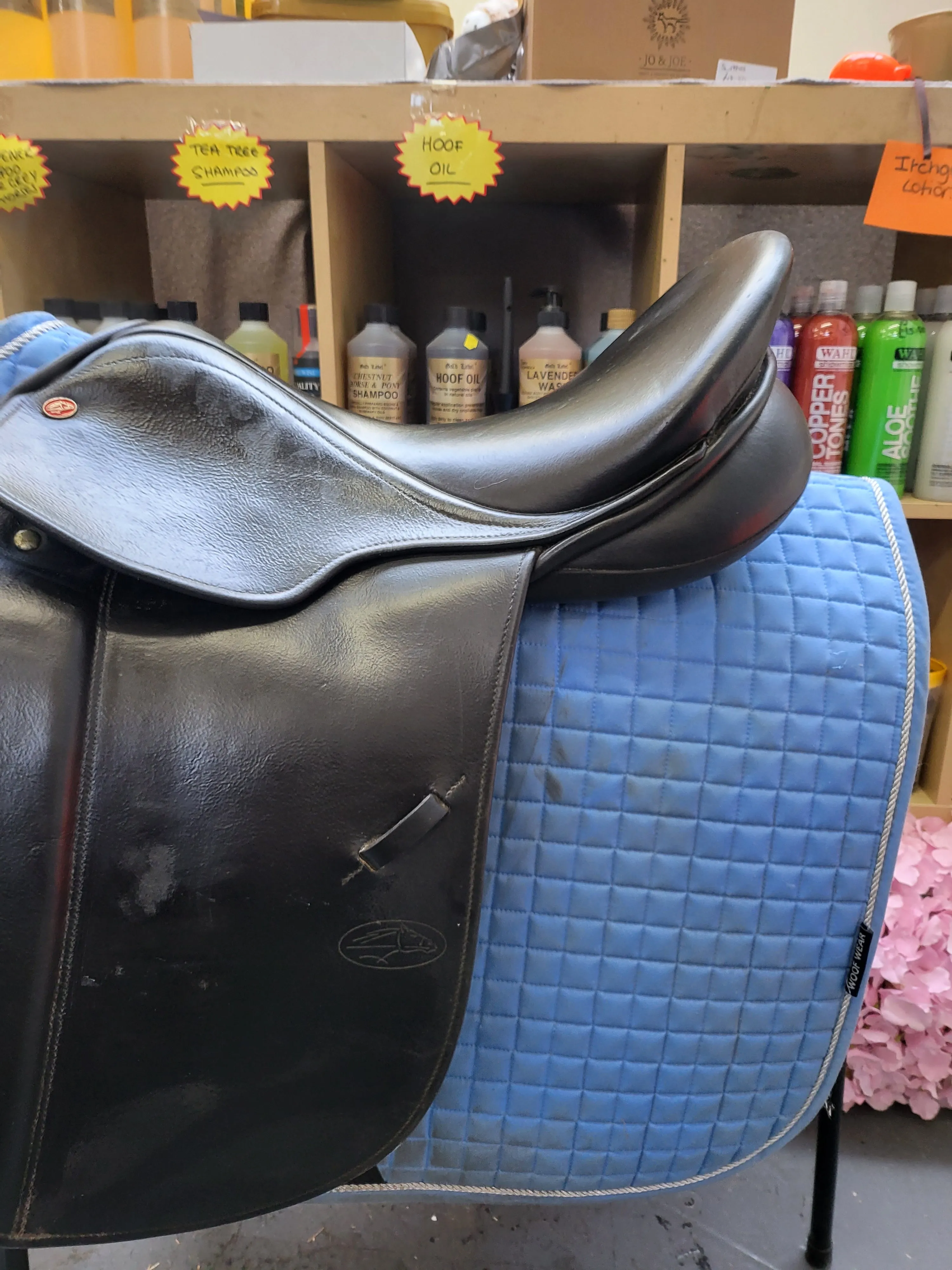 18" Lemetex Futura Gp saddle med gullet