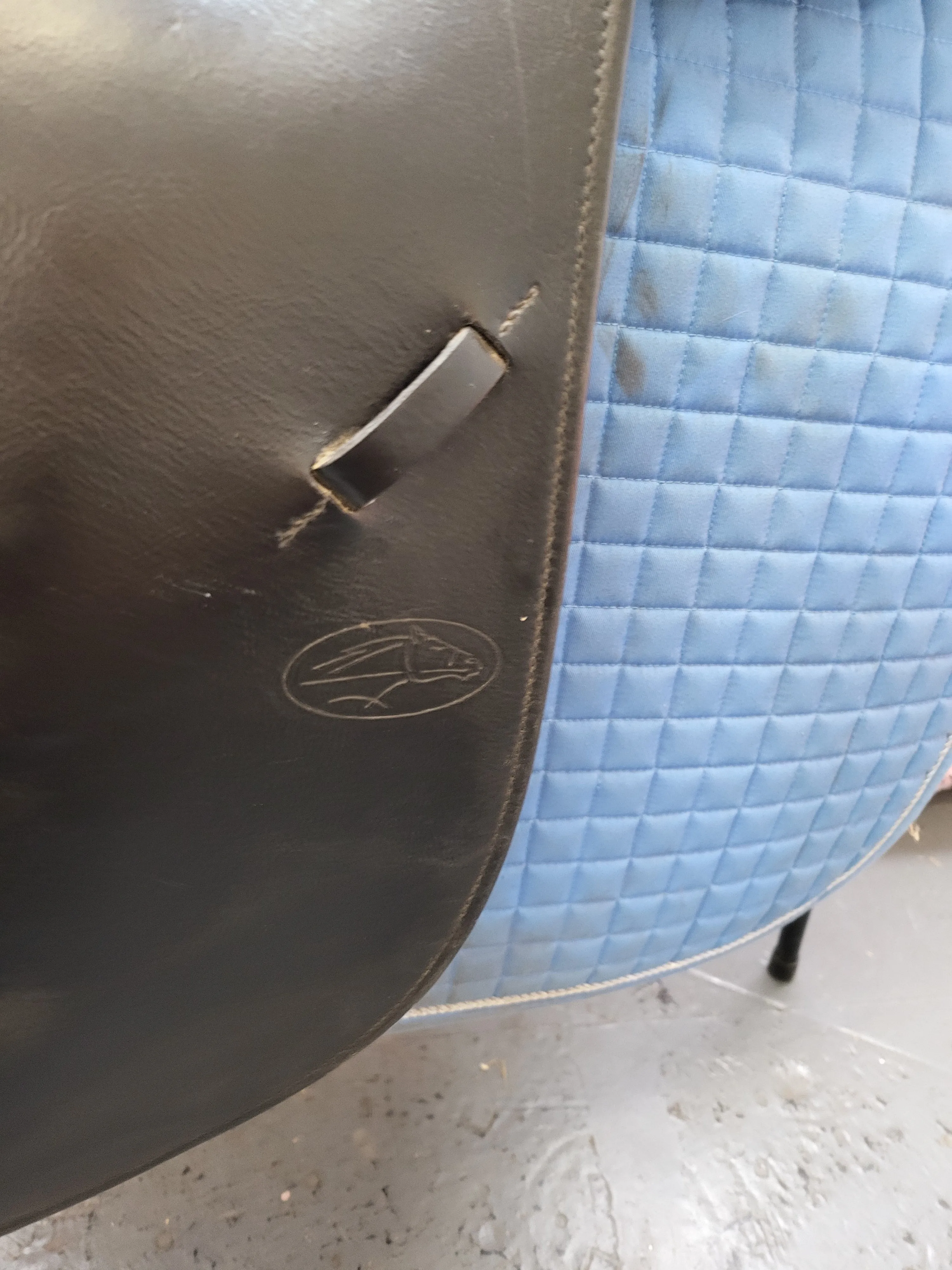 18" Lemetex Futura Gp saddle med gullet