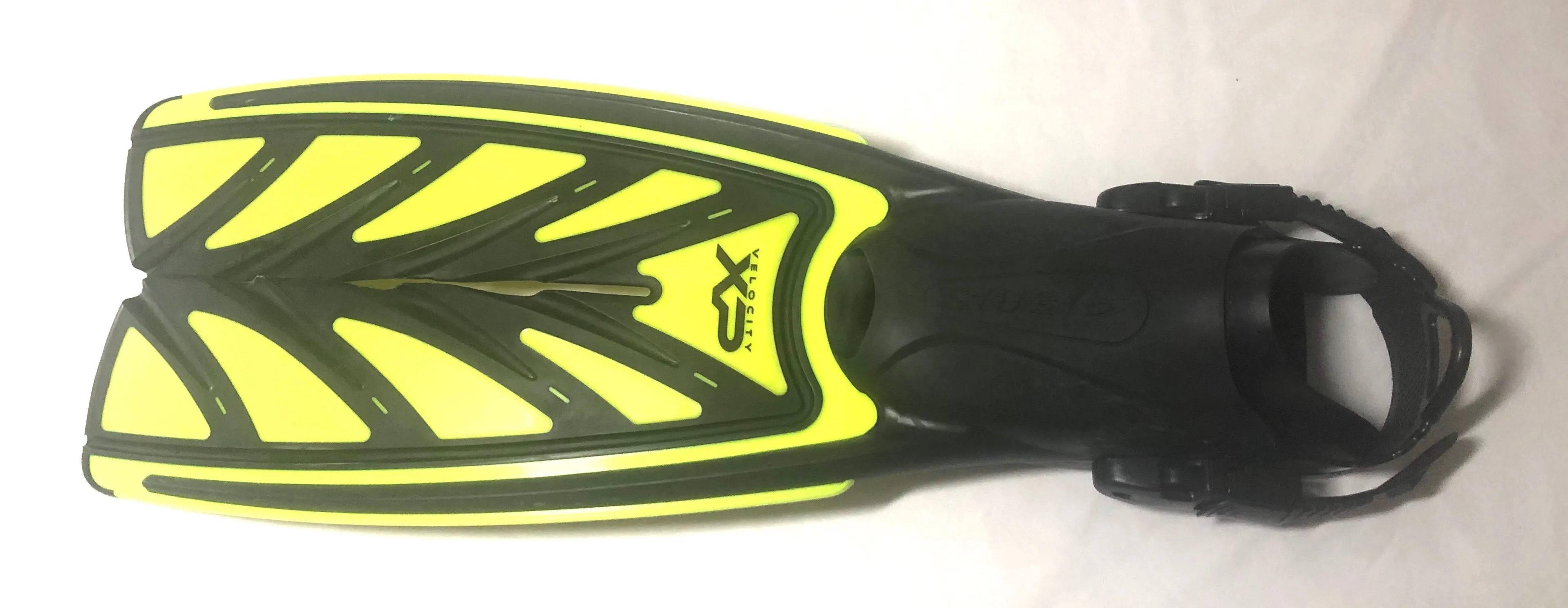 Aeris Velocity XP fins  Sizes X-small and Small