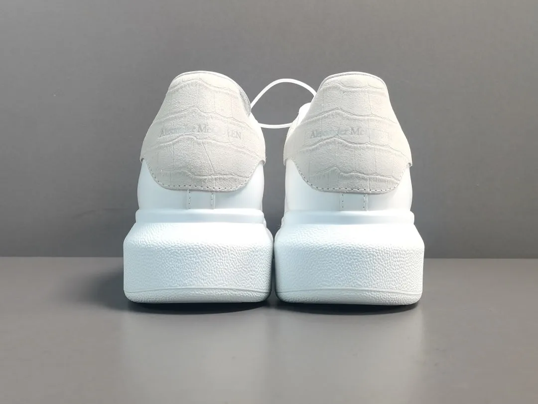 ALEXANDER MCQUEEN SNEAKERS x WHITE VANILLA