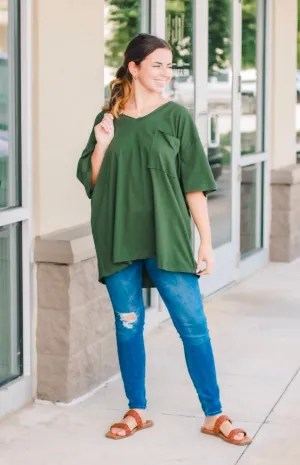 Hello Boyfriend Tee in Hunter Green