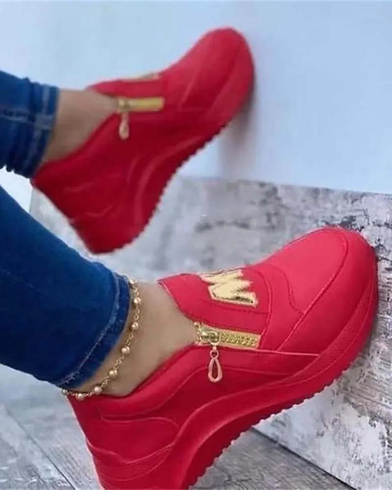Letter Pattern Zipper Design Sneakers
