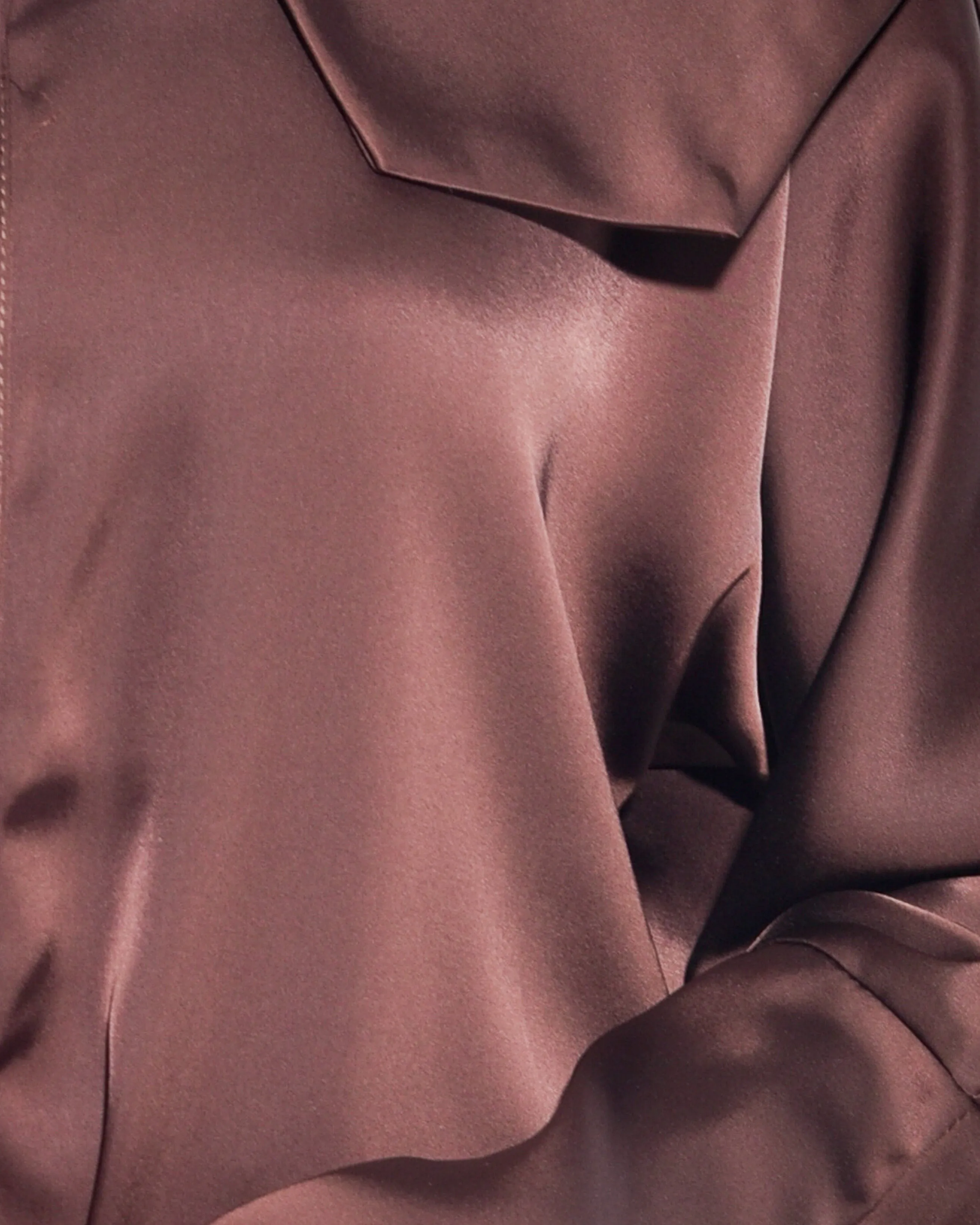 NAOMI SET IN BROWN