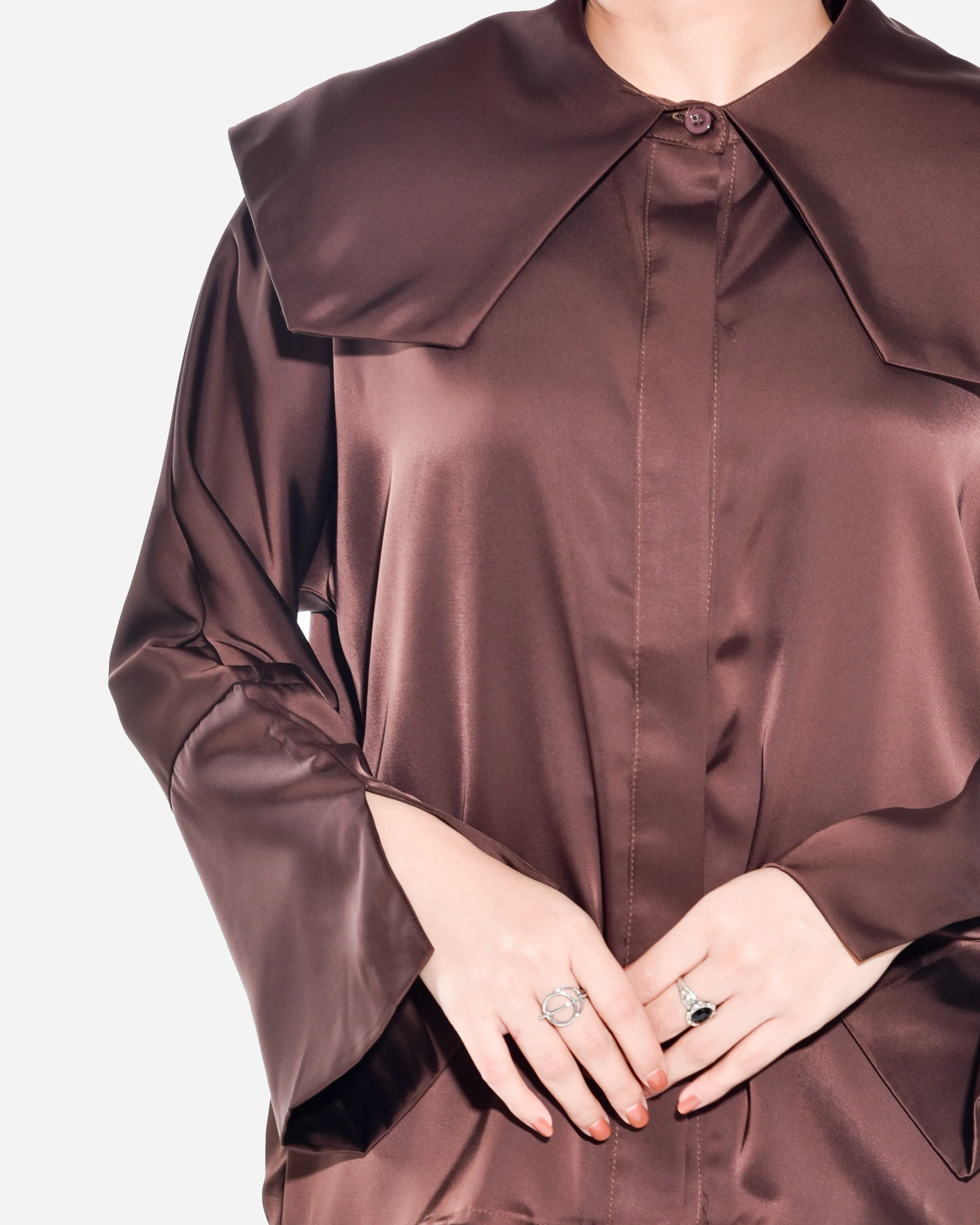 NAOMI SET IN BROWN