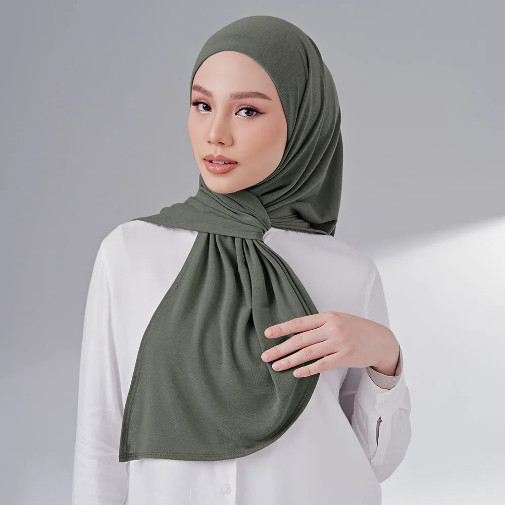 Niya in Kohl (Net)
