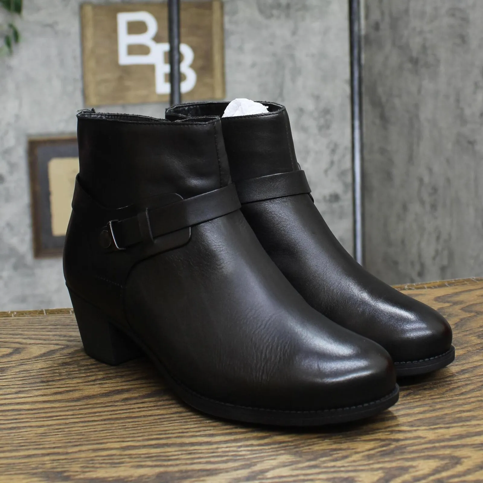 Propet Women's Leather Ankle Boots WFX175L Black 8W