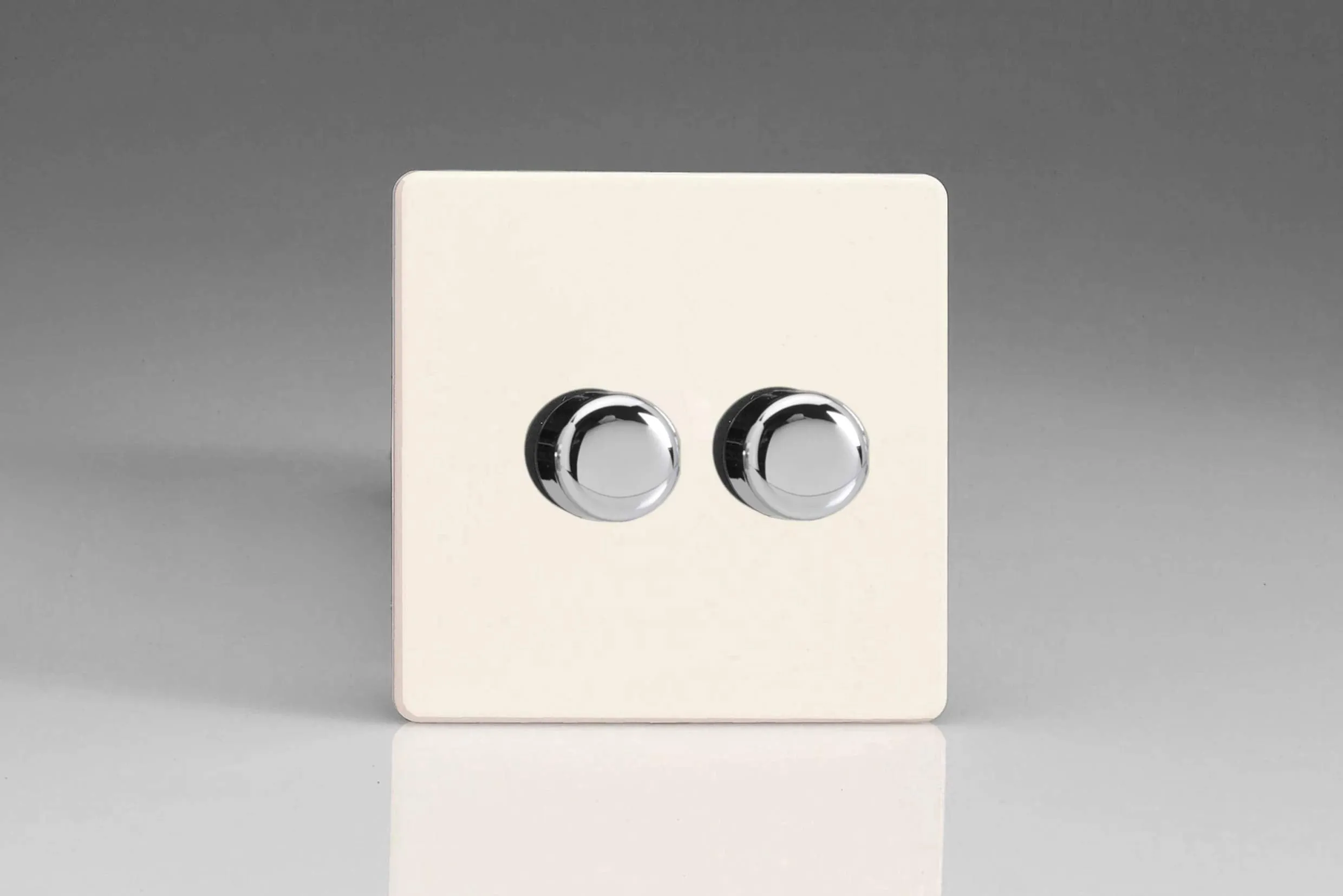 Varilight Primed Ready to Paint Flat Plate Screwless V-Pro 2X 250W 2-Way Push-on Push-Off Trailing Edge Dimmer