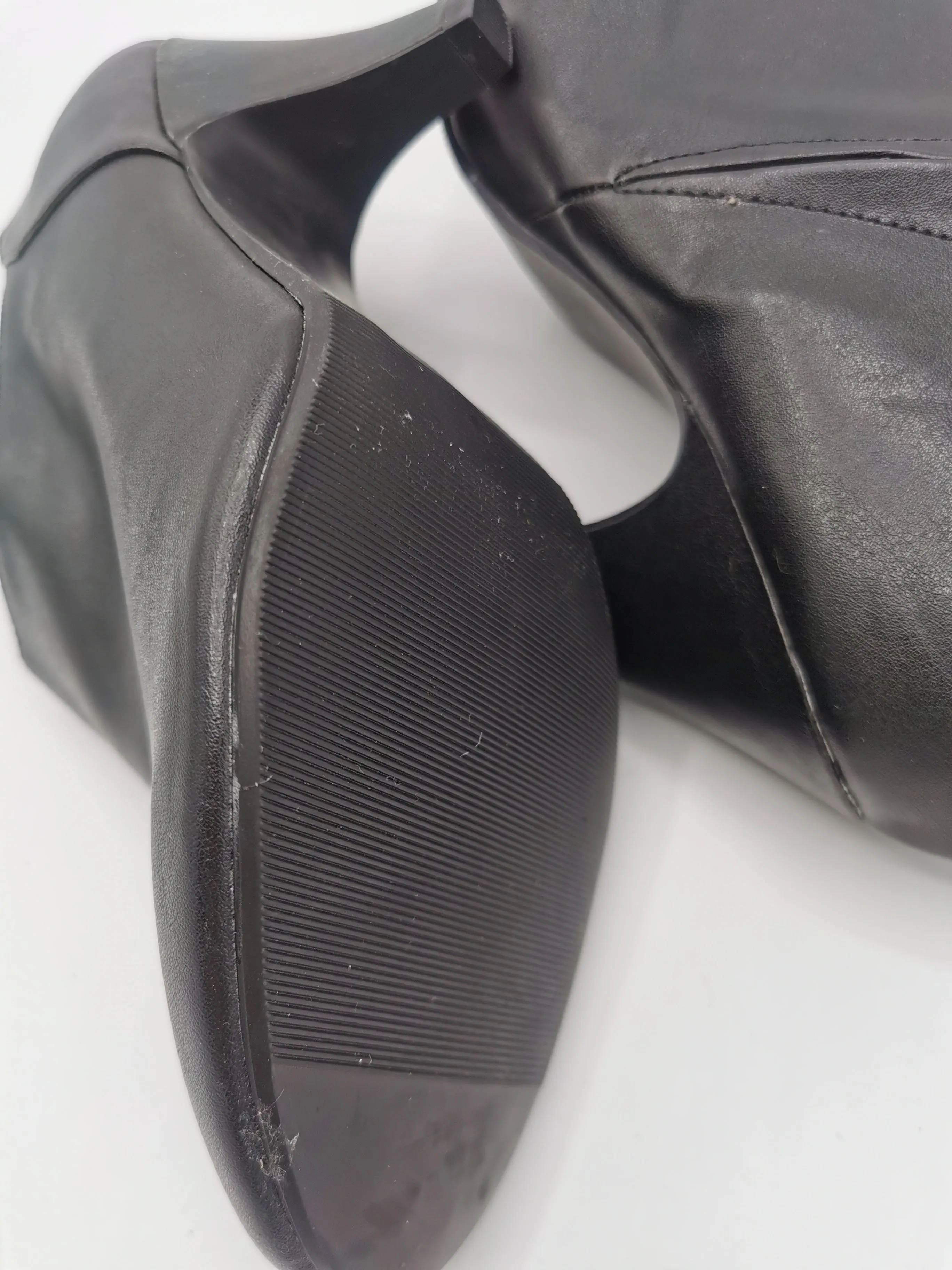 WOMENS SIZE 11 - Black, Faux Leather Ankle Booties EUC B39
